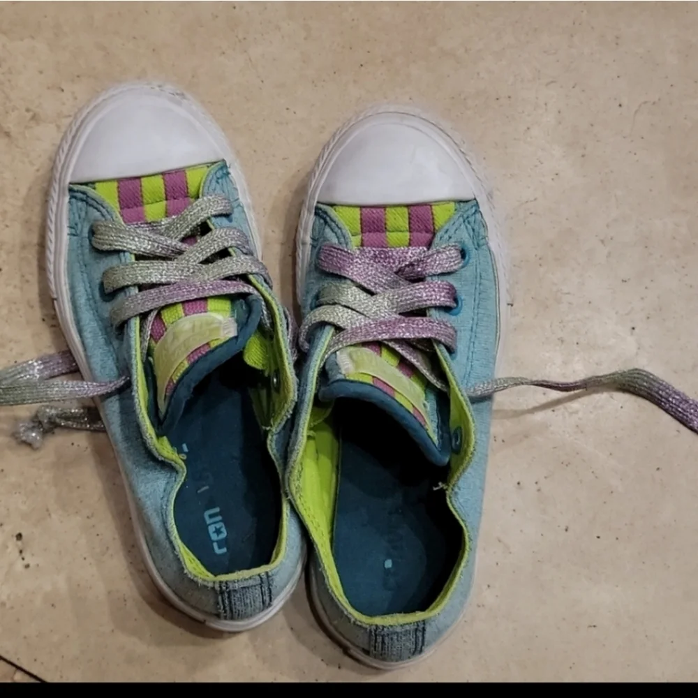 Kids Converse size 12